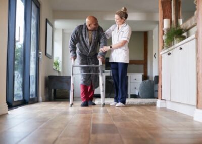 Cuidado para ancianos o personas con movilidad reducida, en horario diurno o nocturno tanto en domicilio como en hospitales en Sabadell